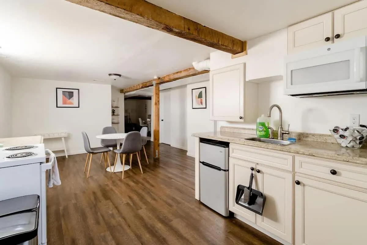 Holiday home Stay Portland - 95 Walkscore On Division Quaint One Br Apt